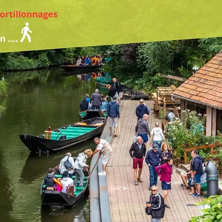 Cathedrale Et Beffroi A 180 Netflix - Parking * Amiens
