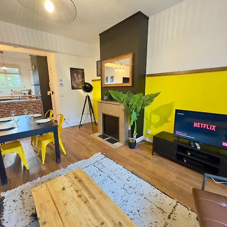 Cathedrale Et Beffroi A 180 Netflix - Parking Amiens