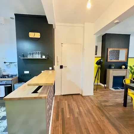 Cathedrale Et Beffroi A 180 Netflix - Parking Apartmán *