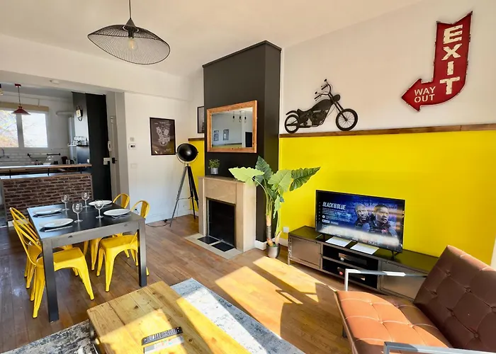 Cathedrale Et Beffroi A 180 Netflix - Parking * Amiens